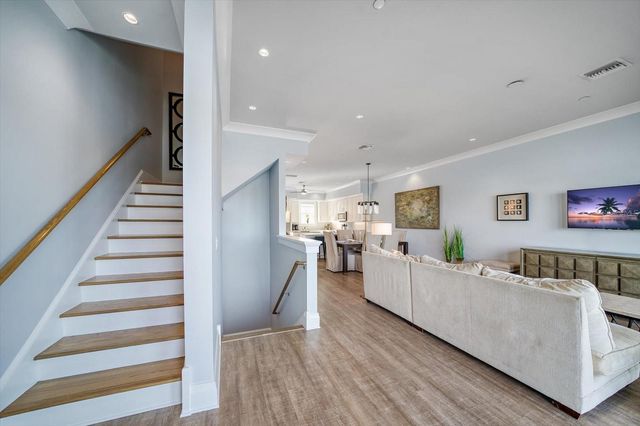 158 BRIGHTWATER DRIVE 2, Clearwater Beach, FL 33767