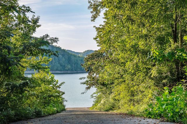 10 Mountain Harbor Trce, Sparta, TN 38583