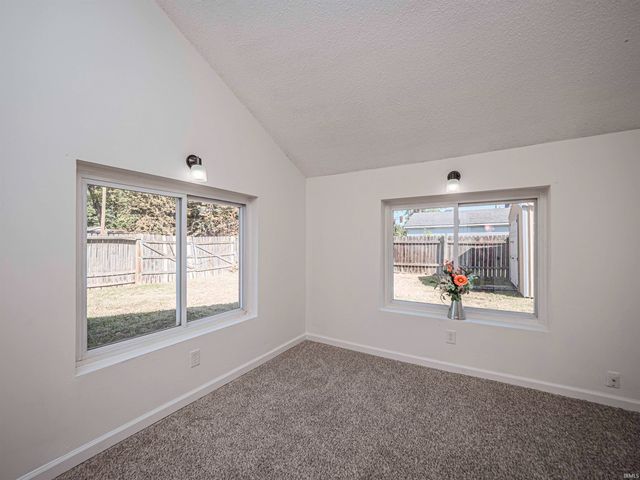 3600 Waggoner Avenue, Evansville, IN 47714