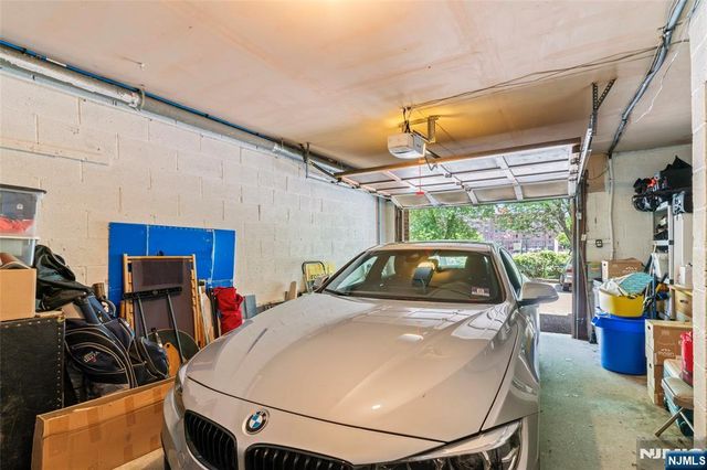 2330 5th Street 8, Fort Lee, NJ 07024