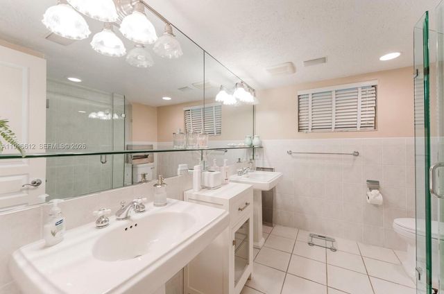 3090 NE 48th Street 7, Fort Lauderdale, FL 33308