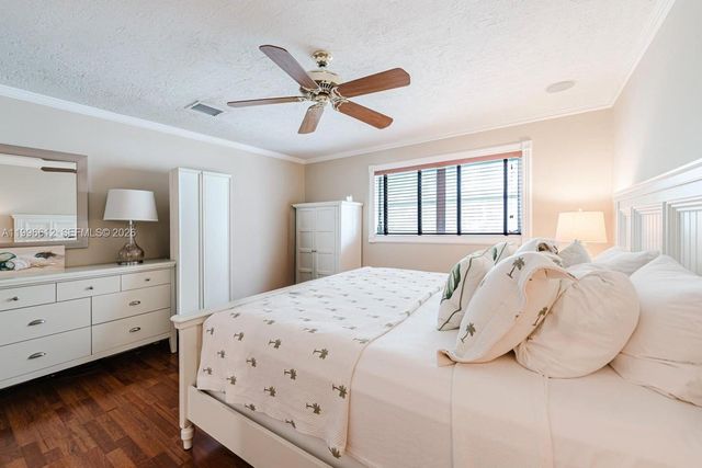 3090 NE 48th Street 7, Fort Lauderdale, FL 33308