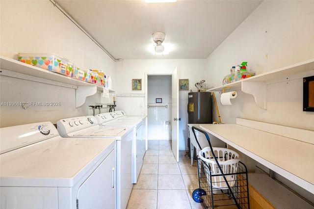 3090 NE 48th Street 7, Fort Lauderdale, FL 33308