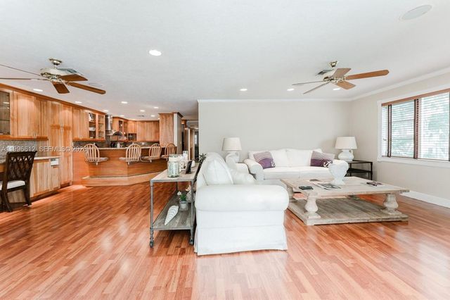 3090 NE 48th Street 7, Fort Lauderdale, FL 33308
