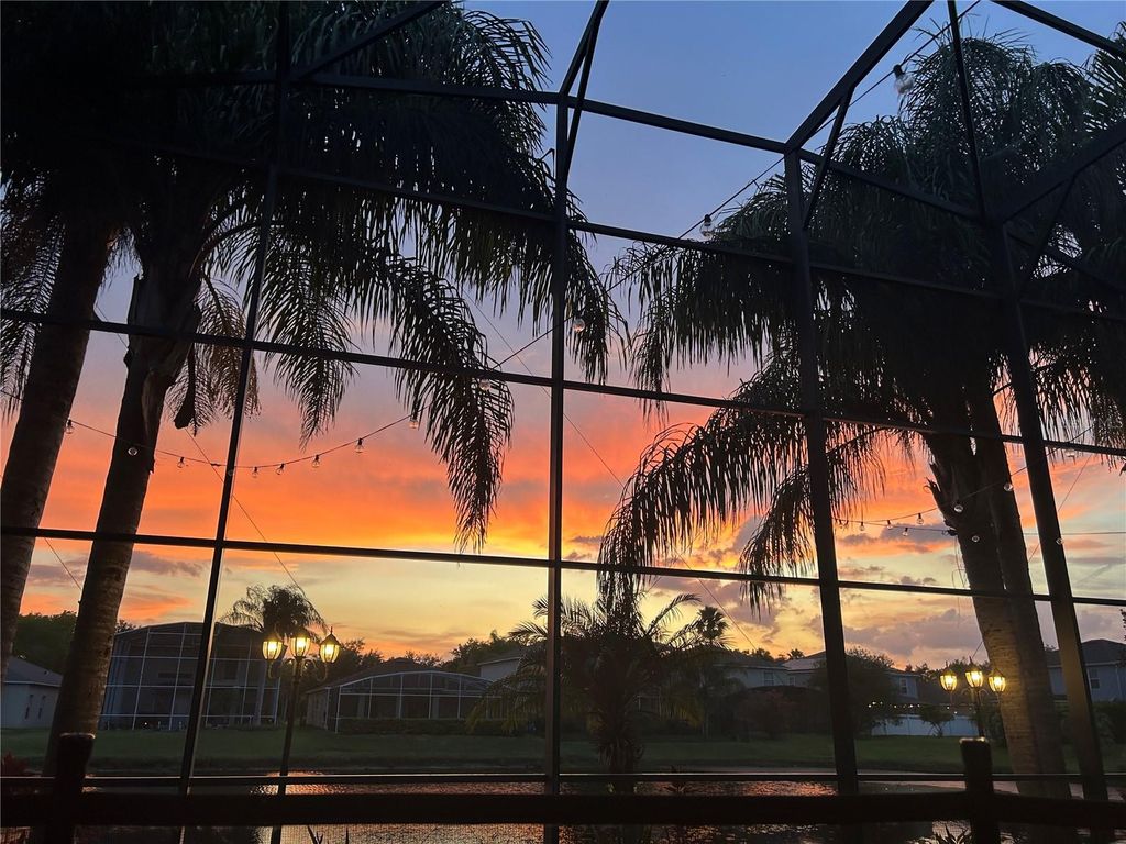 Image 39 of property listing at 2644 DOVER GLEN CIRCLE, Orlando, FL 32828