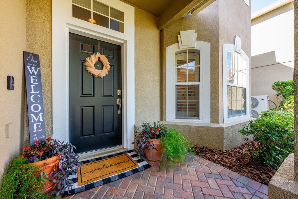 Image 5 of property listing at 2644 DOVER GLEN CIRCLE, Orlando, FL 32828