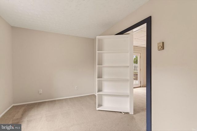 1706 FANTASIA CIR, Herndon, VA 20170