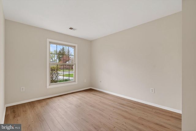 1706 FANTASIA CIR, Herndon, VA 20170