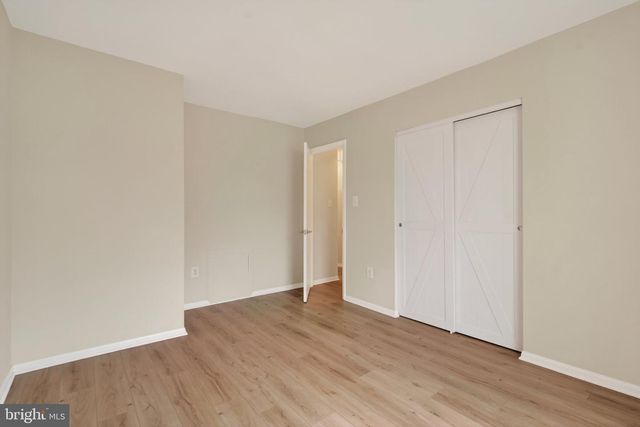 1706 FANTASIA CIR, Herndon, VA 20170