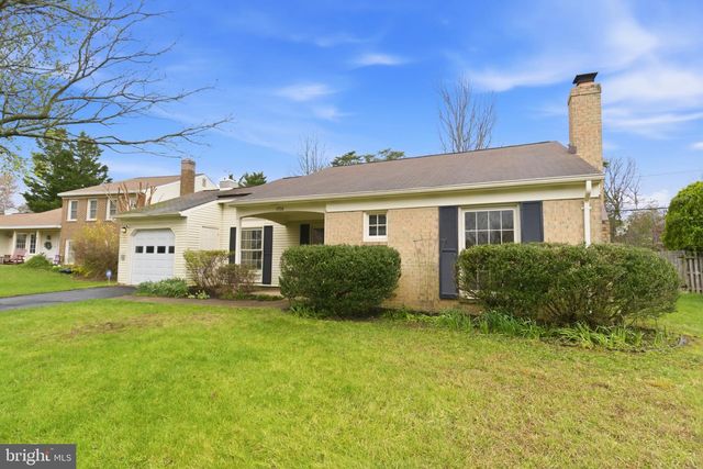 1706 FANTASIA CIR, Herndon, VA 20170