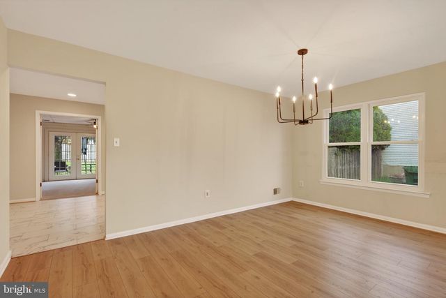 1706 FANTASIA CIR, Herndon, VA 20170