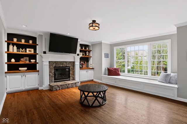 9928 Wading Crane Avenue, Fishers, IN 46055