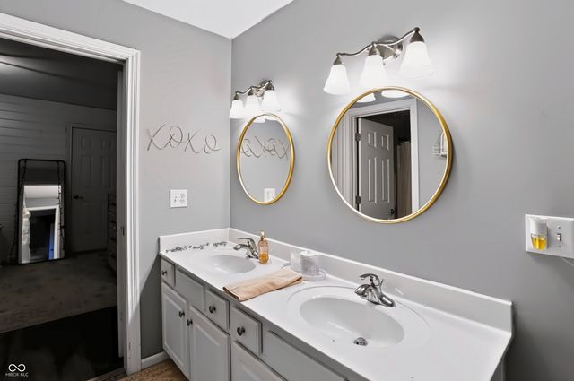 9928 Wading Crane Avenue, Fishers, IN 46055