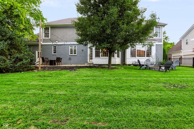 9928 Wading Crane Avenue, Fishers, IN 46055