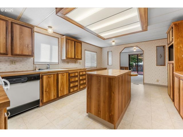 100 Sw 195TH Ave 112, Beaverton, OR 97006