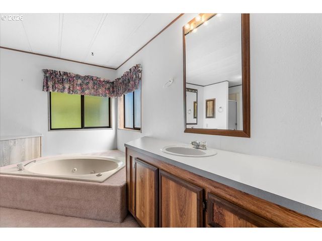 100 Sw 195TH Ave 112, Beaverton, OR 97006