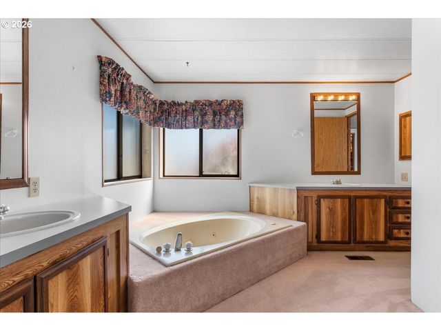 100 Sw 195TH Ave 112, Beaverton, OR 97006