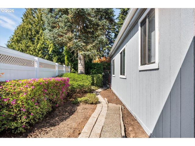 100 Sw 195TH Ave 112, Beaverton, OR 97006