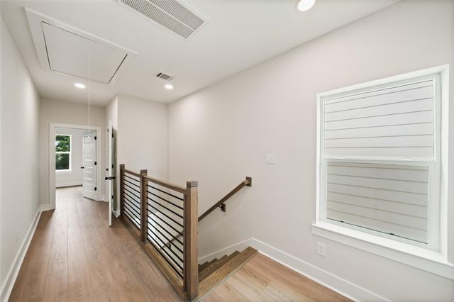 1003 E 33rd Street, Houston, TX 77022