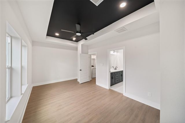 1003 E 33rd Street, Houston, TX 77022