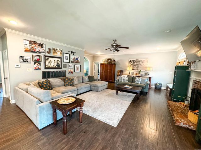 8 Hillcreek Circle, Searcy, AR 72143