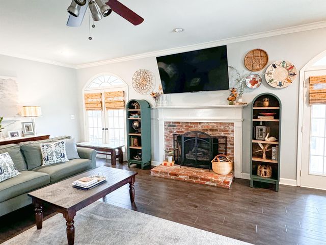 8 Hillcreek Circle, Searcy, AR 72143