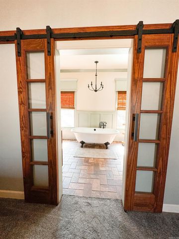 8 Hillcreek Circle, Searcy, AR 72143