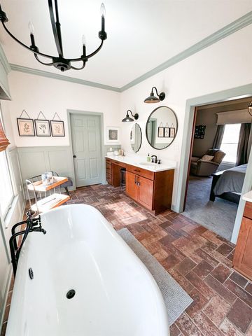 8 Hillcreek Circle, Searcy, AR 72143