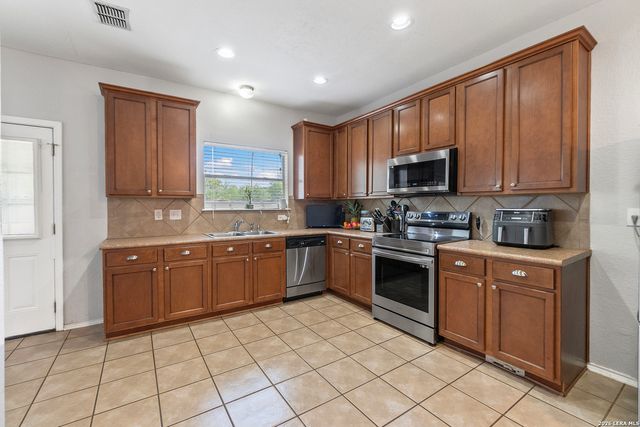 9515 Nueces Canyon, San Antonio, TX 78251