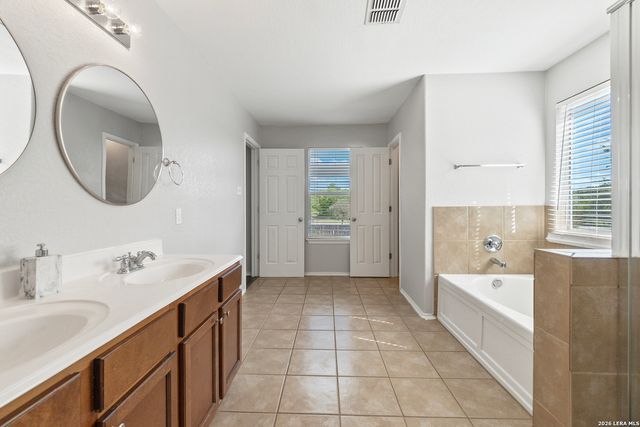 9515 Nueces Canyon, San Antonio, TX 78251