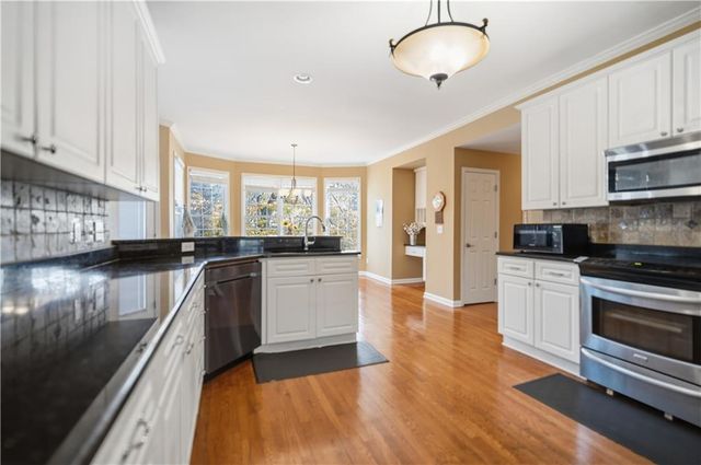 2265 Wildwood Lake Drive, Suwanee, GA 30024