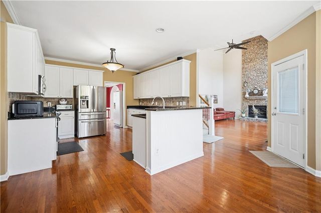 2265 Wildwood Lake Drive, Suwanee, GA 30024