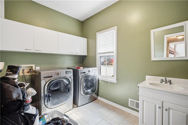 2265 Wildwood Lake Drive, Suwanee, GA 30024