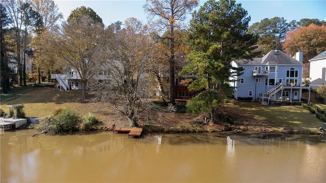 2265 Wildwood Lake Drive, Suwanee, GA 30024