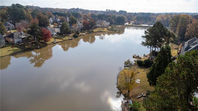 2265 Wildwood Lake Drive, Suwanee, GA 30024