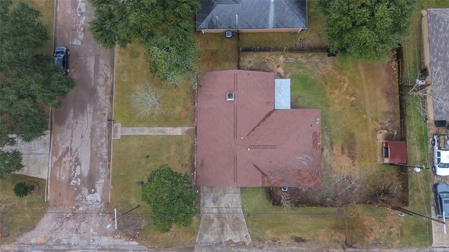 1 S Heights Street, La Marque, TX 77568