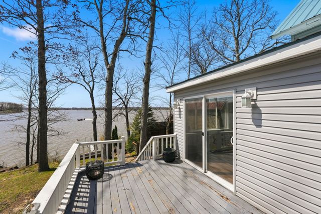 780 Lane 120 Hamilton Lk, Hamilton, IN 46742