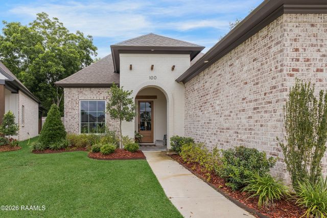 100 Sanctuary Lane, Lafayette, LA 70503