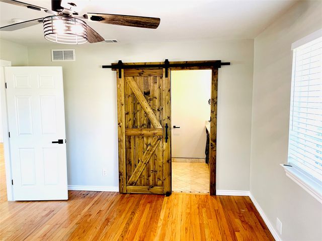 534 E Spring Valley Road E, Richardson, TX 75081