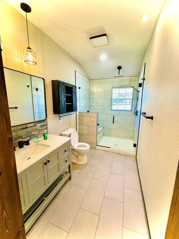 534 E Spring Valley Road E, Richardson, TX 75081