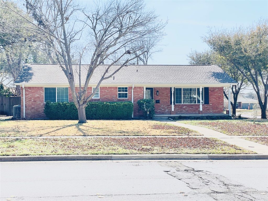 534 E Spring Valley Road E, Richardson, TX 75081