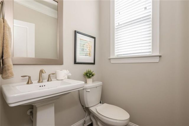 1391 Live Oak Lane, Brookhaven, GA 30319