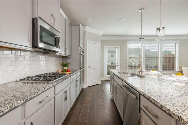 1391 Live Oak Lane, Brookhaven, GA 30319