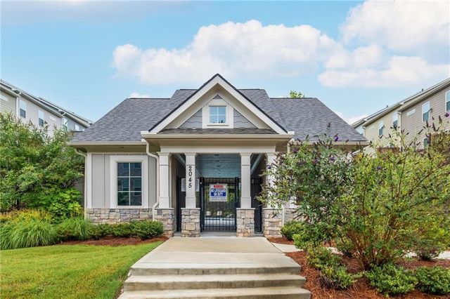 1391 Live Oak Lane, Brookhaven, GA 30319