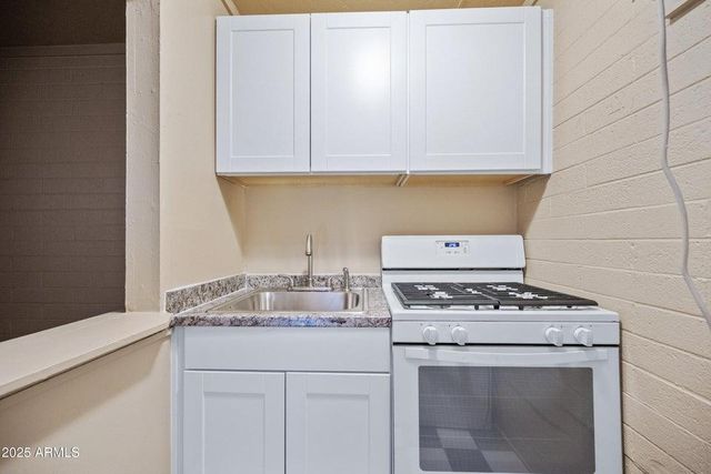 343 W Portland Street Apt 6, Phoenix, AZ 85003