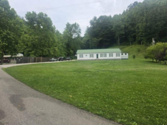 75 Cornwell Station Road, Frenchburg, KY 40322