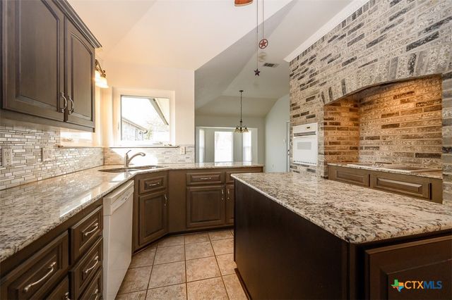 138 County Road 4963, Kempner, TX 76539