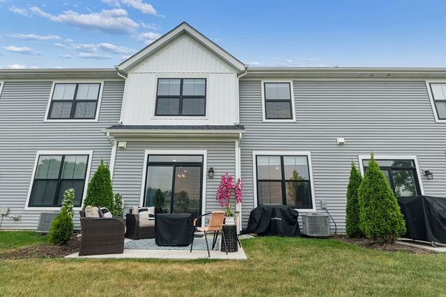 16314 S Wheatgrass Street, Lockport, IL 60441