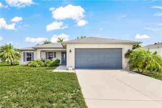307 NE 25th TER, Cape Coral, FL 33909
