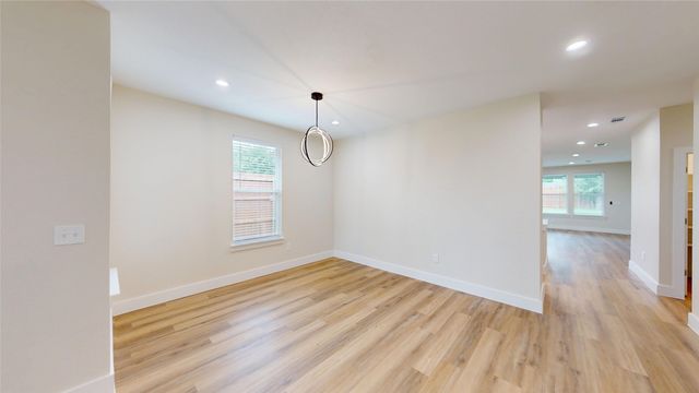 1625 Avenue D, Grand Prairie, TX 75051